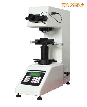 南充數(shù)顯自動(dòng)(手動(dòng))轉(zhuǎn)塔維氏硬度計(jì)